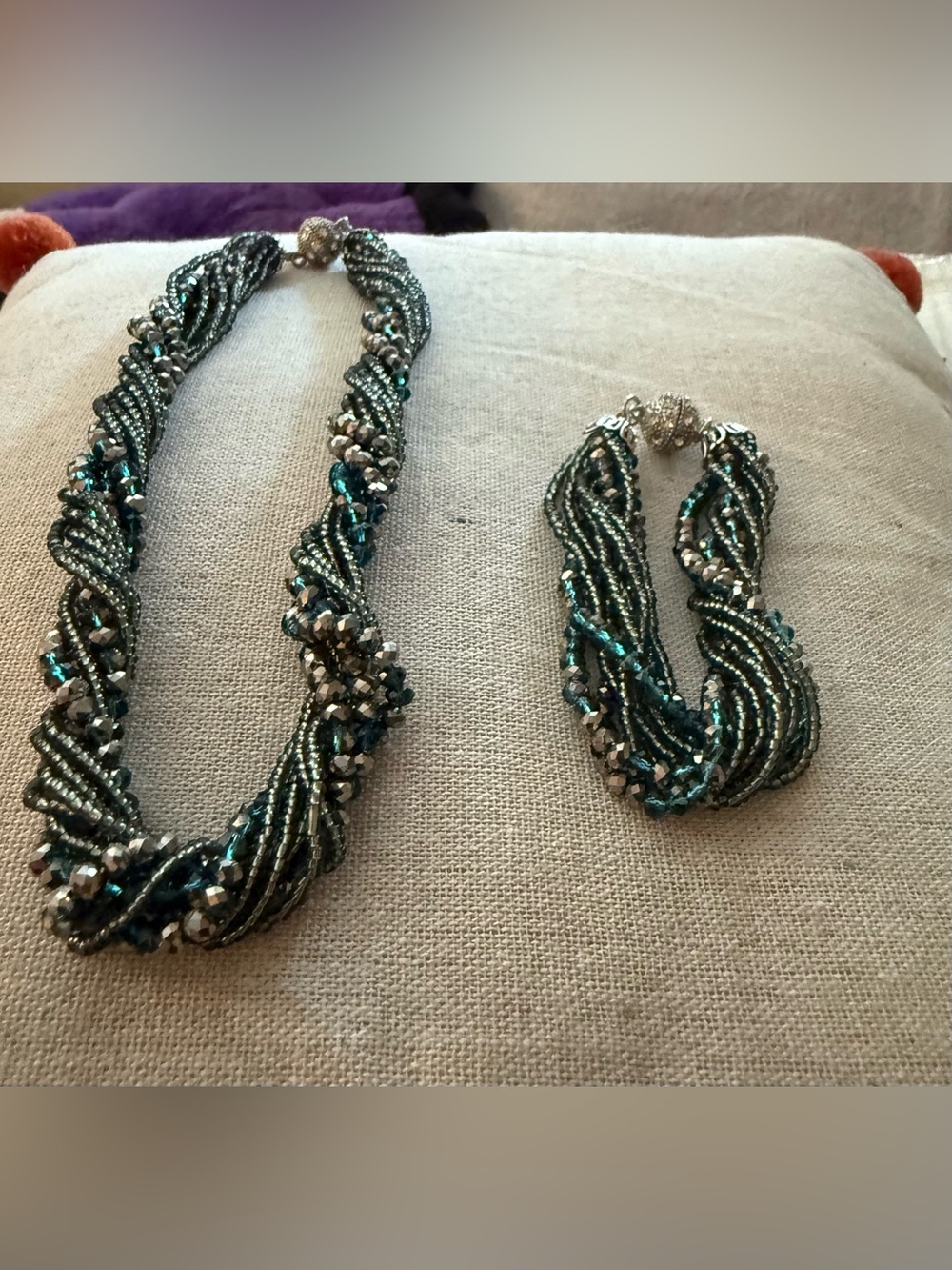 Premier Designs Teal and Silver Twisted Beaded Necklace and Bracelet Set